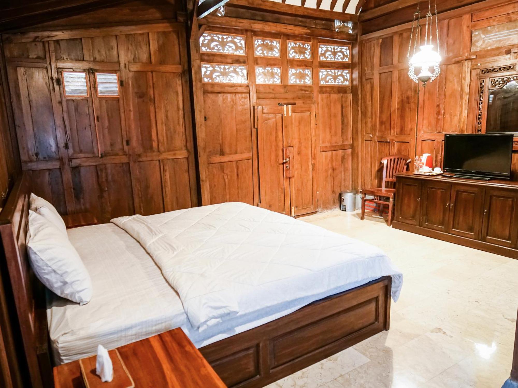 Pendhapa Art Space - Pas Limasan Homestay Prawirotaman Esterno foto