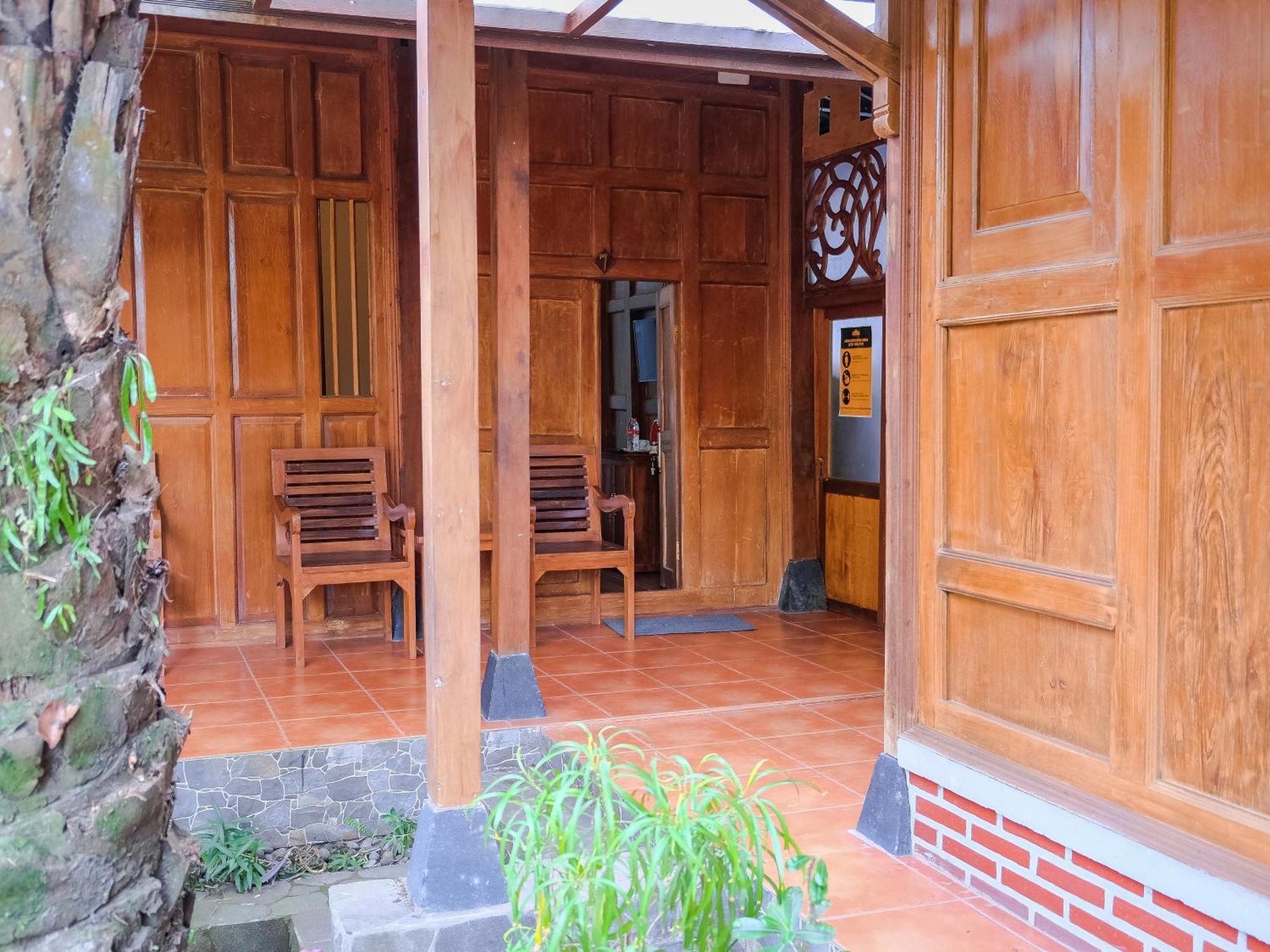 Pendhapa Art Space - Pas Limasan Homestay Prawirotaman Esterno foto