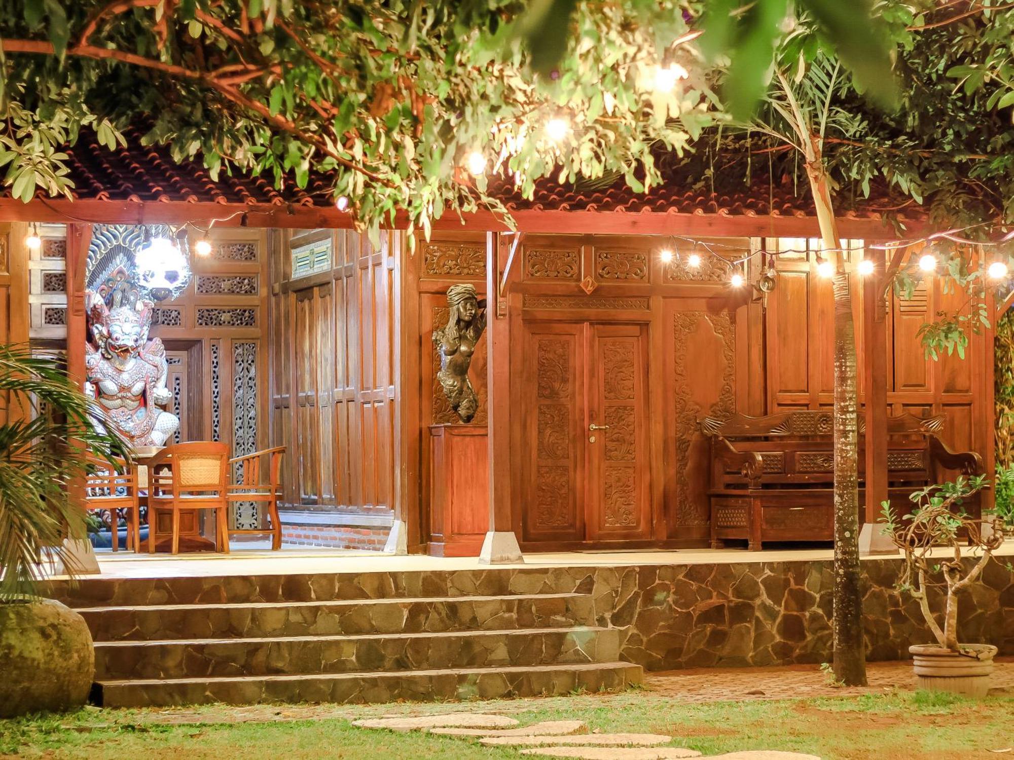 Pendhapa Art Space - Pas Limasan Homestay Prawirotaman Esterno foto